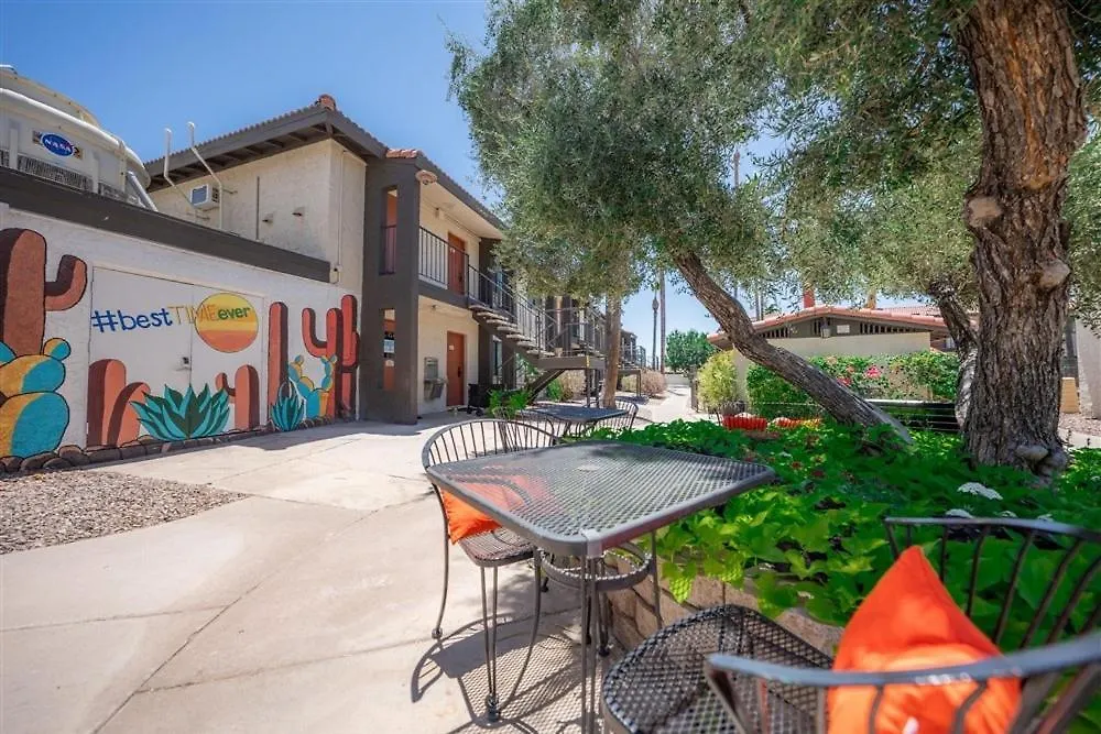 205 Fully Furnished 1Br Suite-Prime Location Scottsdale 0*,